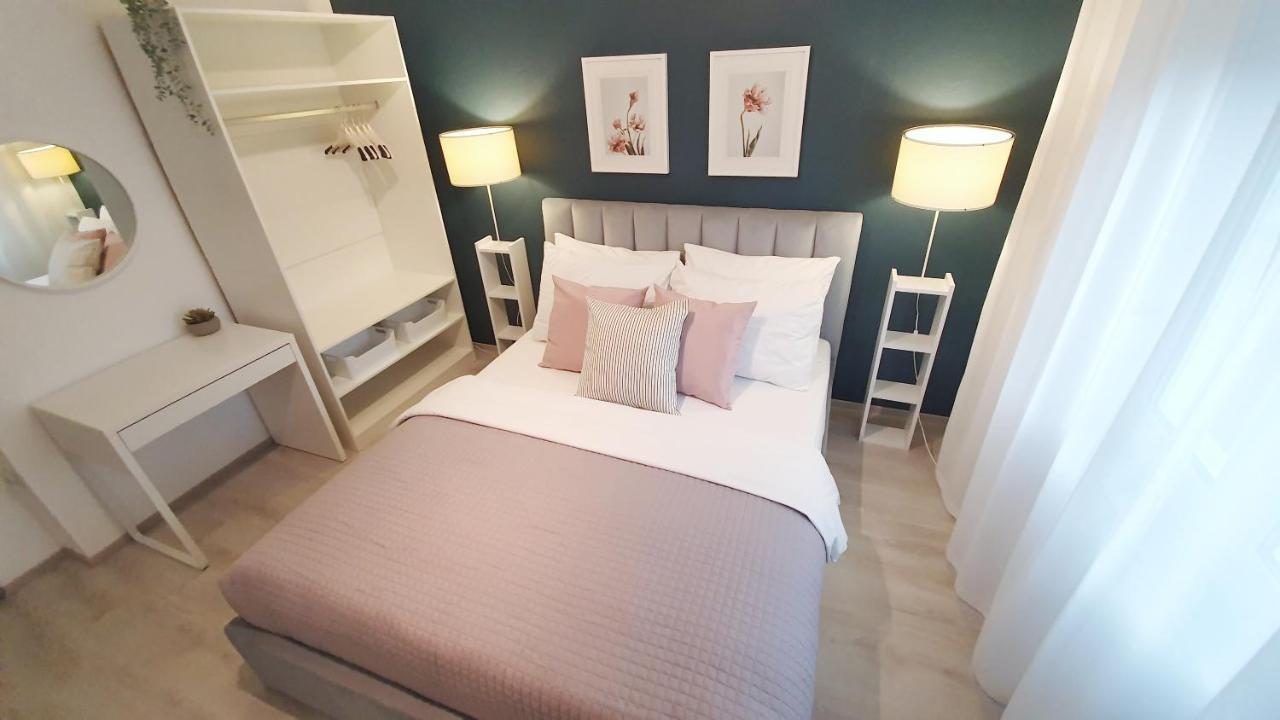Seaview Apartment With Balcony And Terrace Barac 크리크베니카 외부 사진