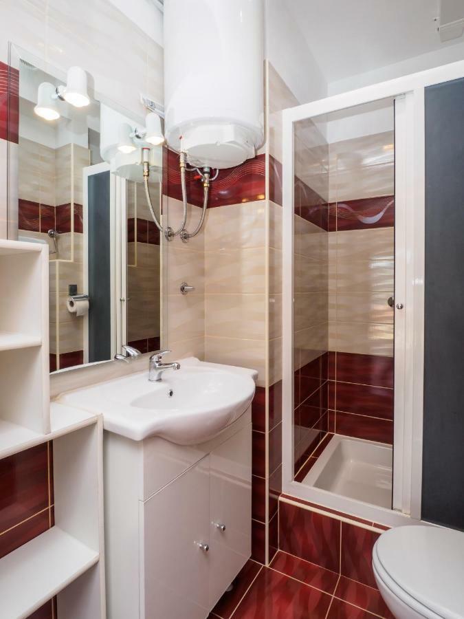 Seaview Apartment With Balcony And Terrace Barac 크리크베니카 외부 사진